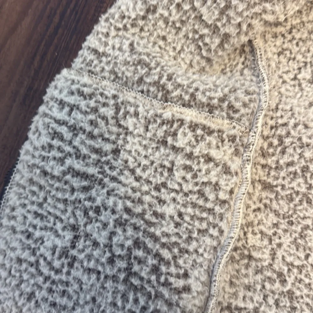 M Fleece Jacket - Picture 6 of 6